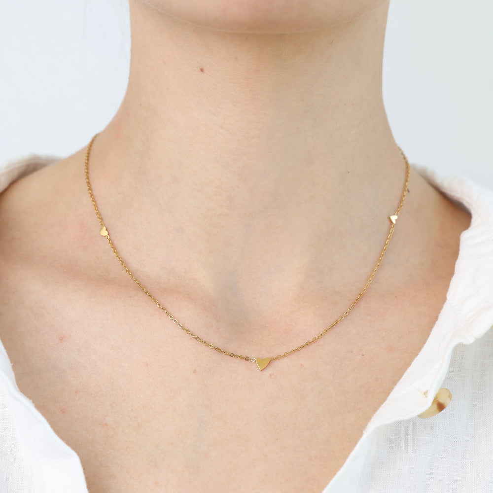 Sarah – 3 Small Hearts Necklace Stainless Steel | Timi of Sweden