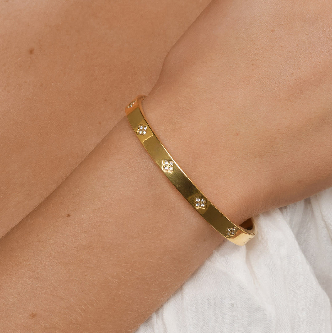 Liv - Bangle Armband Kristall & Klöver Rostfritt Stål 