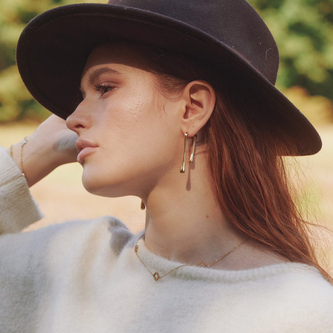 Corinne - Studs Örhängen Droppe Rostfritt stål