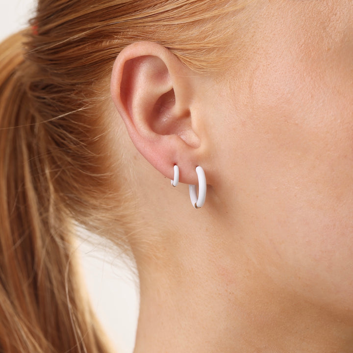 Kaja - Huggie Hoops Örhängen 17 mm Rostfritt Stål
