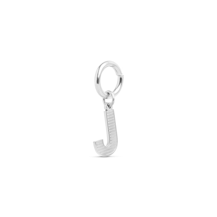 Sanya - Bokstav Charm Silver Rostfritt Stål
