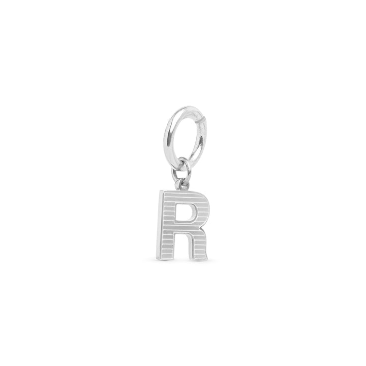 Sanya - Bokstav Charm Silver Rostfritt Stål