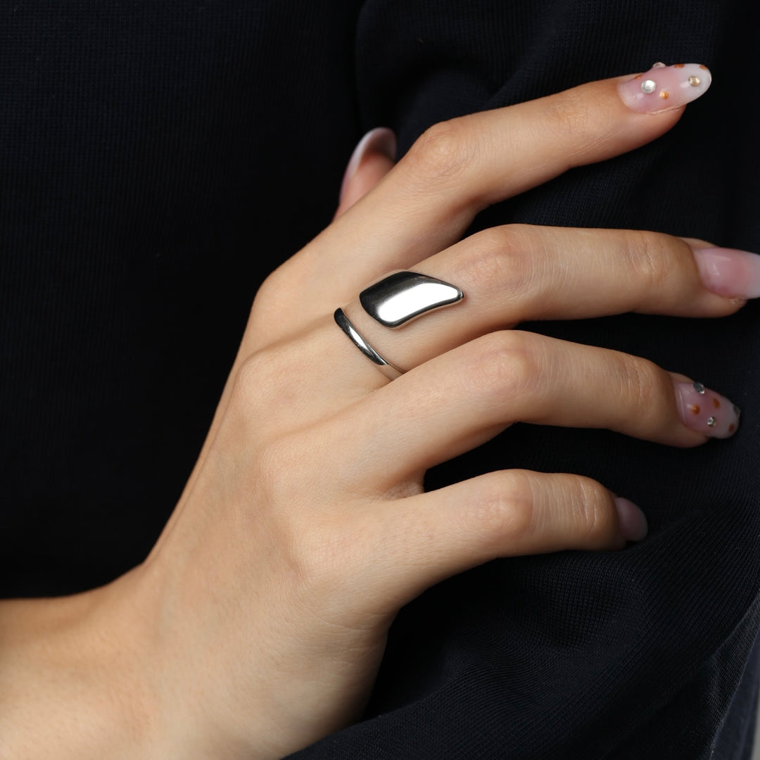 Ban - Skulptural Ring Rostfritt stål