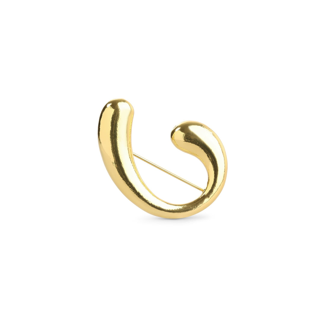 Novelia – skulptural brosch, guld | Timi of Sweden