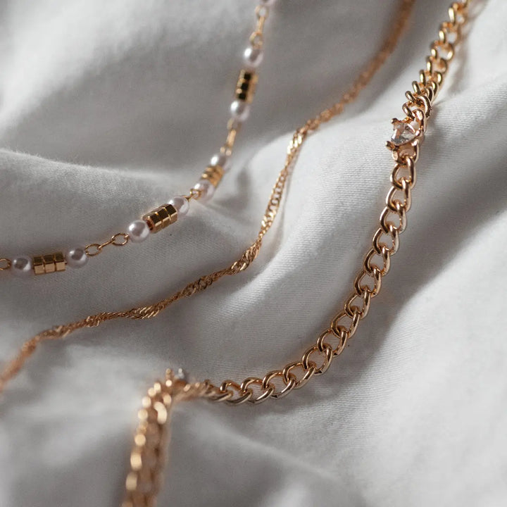 Söt halsband med pärlkedja